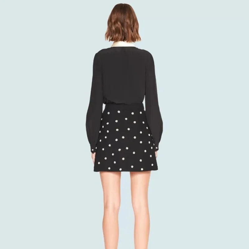 Рисунок 5 - Женская мини-юбка на молнии