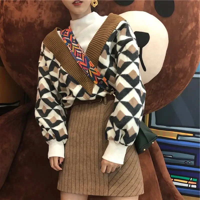 

Half Turtleneck Stitching Two Piece Set Autumn Winter Geometric Pattern WoMen Set Shorts Striped Loose Casual Sweater Sets