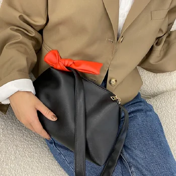 

Cute Mini Shoulder Cloud Pattern Bags for Women 2020Sweet Bow Female Handbags Soft PU Leather Lady Casual Panelled Axillary Tote