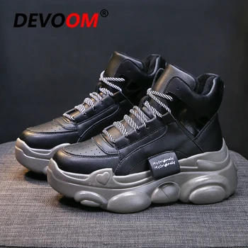 

Winter Newest Skateboard Shoes Women Warm Plus Fur Sport Shoes Outdoor White Leather Sneakers Women High Top zapatos de mujer 40