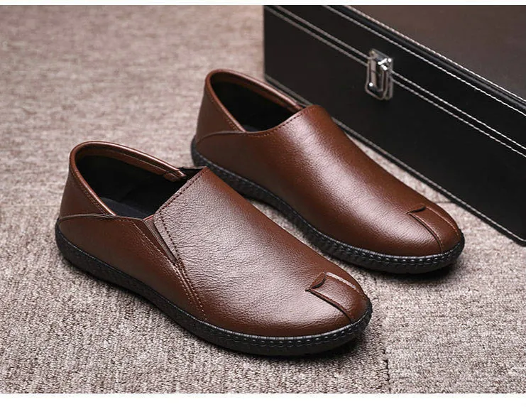 Men's sports shoes New Korean trend casual shoes wild soft leather soft bottom breathable shoes lazy shoes men's shoes