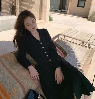 

New French style light and ripe style long sleeve black dress in autumn and winter 2020, with waist closing and thin temperament