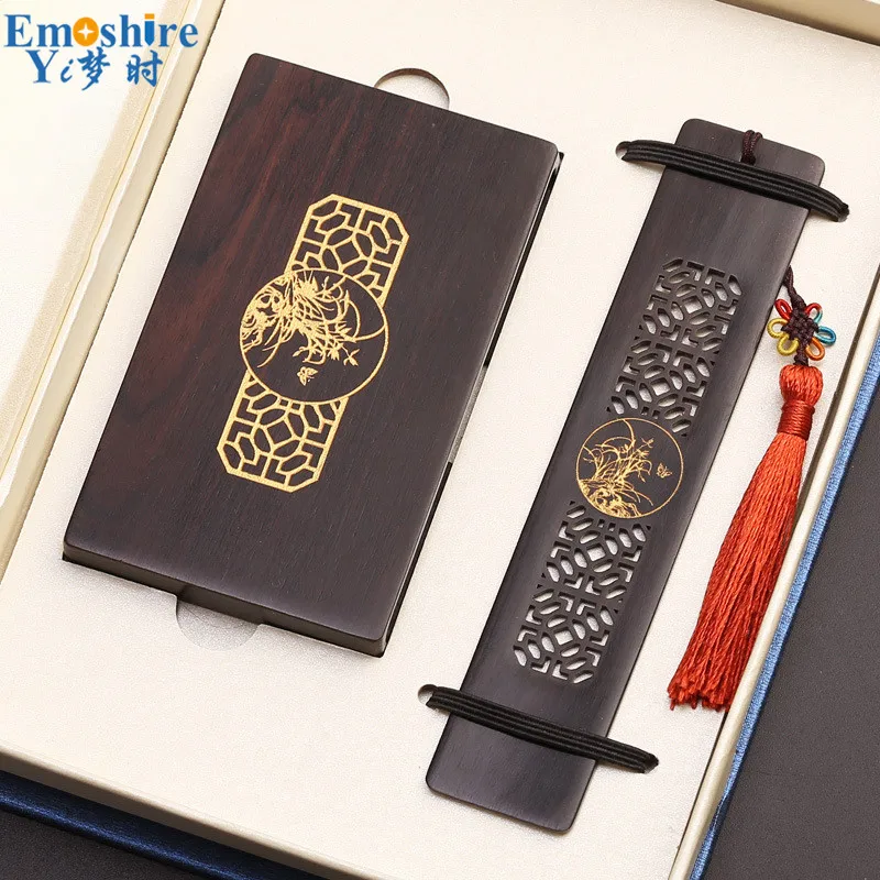 5053484649_1960932509