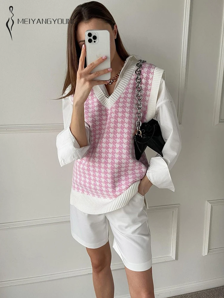 MEIYANGYOUNG Sweater Vest Women Autumn V Neck Sleeveless Vintage Houndstooth Knitted Ladies Sweaters Female Waistcoat Tops |