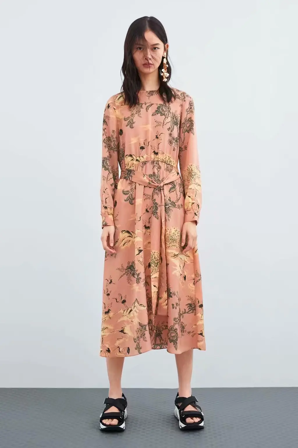 

Western Style 2019 Spring Clothing New Style Versitile Fashion Lace-up Waist Hugging Printed Long Sleeve Mid-length Dress Women'