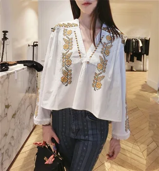 

Women Shirts 2017 Spring and Summer Bohemian Style Flower Rattan Embroidery Heavy Cross Stitch Shirt