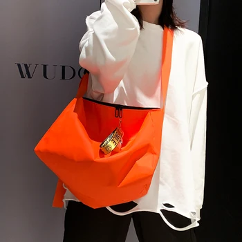 

2020 NEW Original Design Fashion Student Shoulder Bag & Nylon Material Width 35cm Height 23cm Thickness 20cm