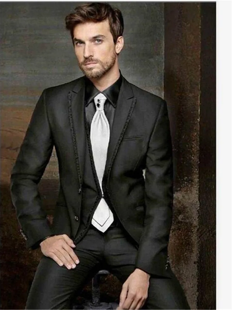 New Classic Men’s Suit Smolking Noivo Terno Slim Fit Easculino Evening Suits For Men Groom Tuxedos Black Best Man Bridegroom Wed