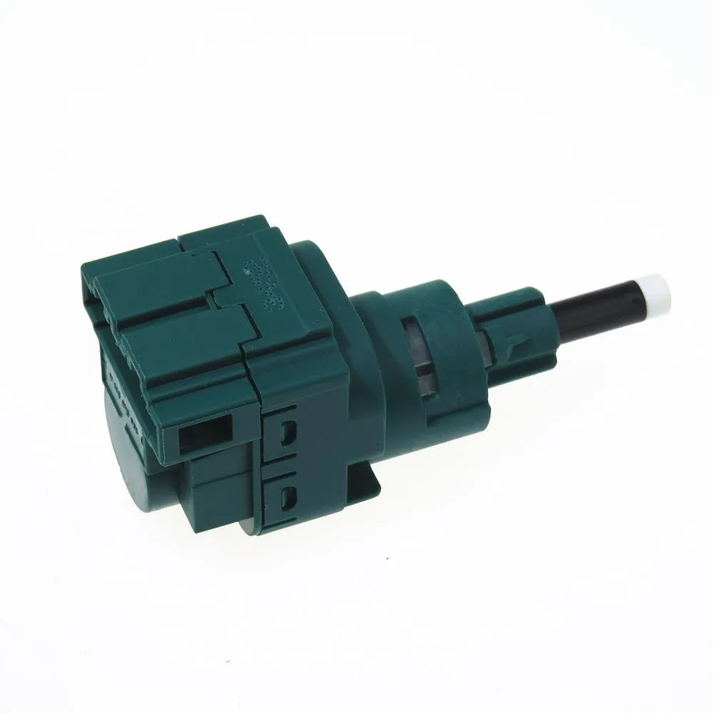 Brake light switch, 4 pin: 1C0-945-511/A