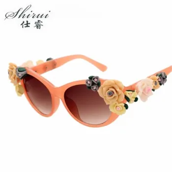 

2020 Luxury Baroque Women Sunglasses Beach Eyewear Flower Design Summer Sun Glasses Vintage Sunglasses for Women Pink Shades