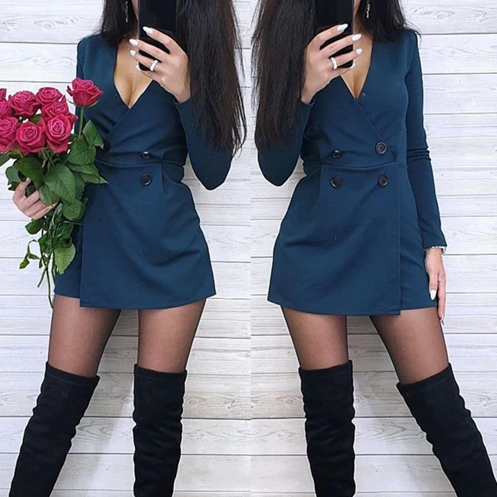Зимний короткий костюм женский двубортный облегающий однотонный короткий комбинезон с длинными рукавами