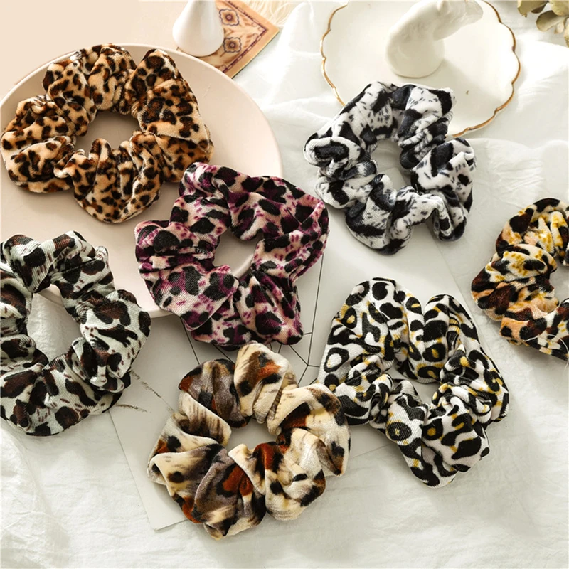 

Fahion Leopard Dot Printed Scrunchies Leopard Printing Scrunchy Stretch Ponytail Holders Hair Ties Velvet Hair Ties Rope
