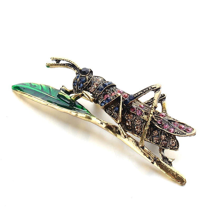 Vintage Grasshopper Fish Horse Bird Cat Flamingo Elephant Brooches For Women Cute Insect Brooch Pin Winter Coat Accessories Gift