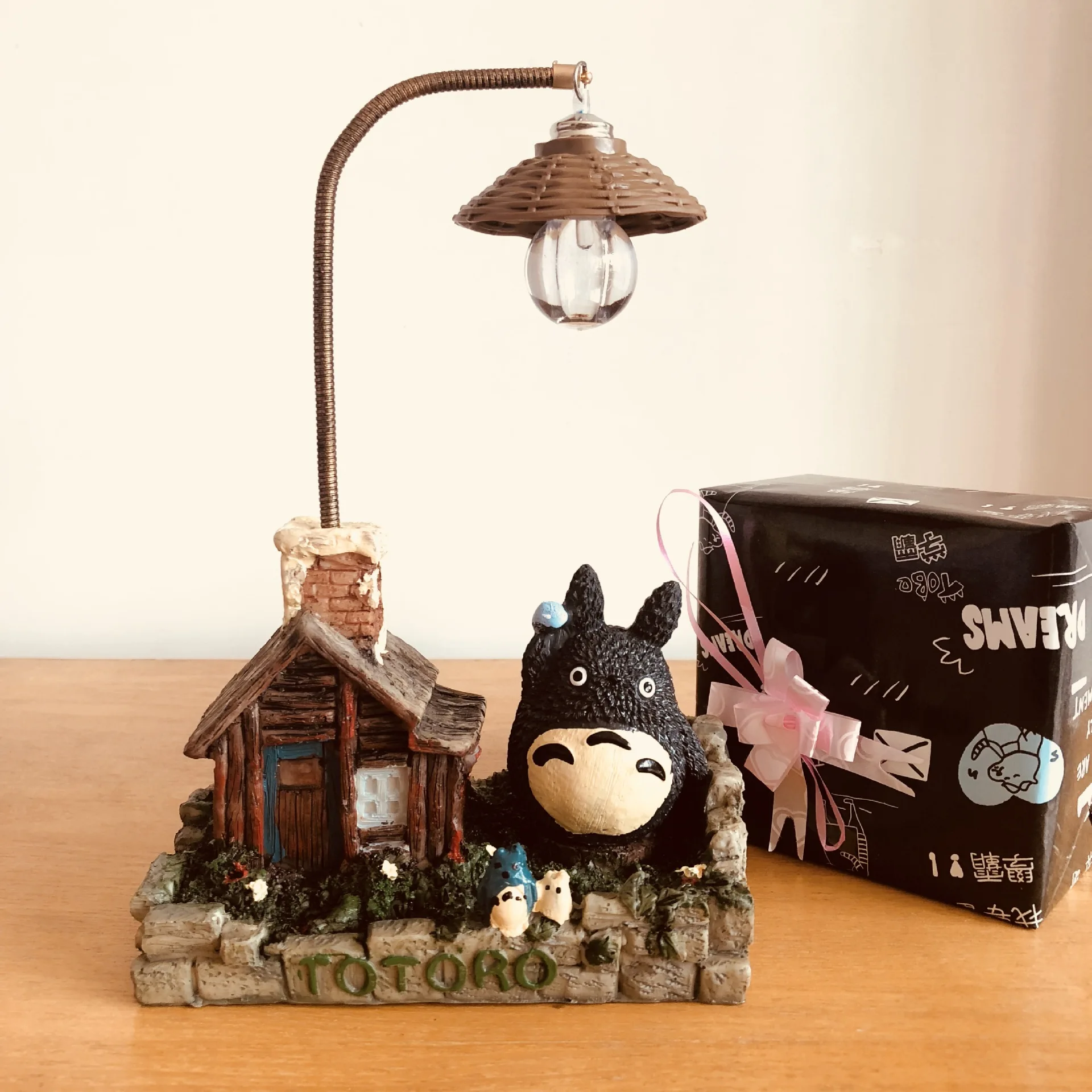 Decoração de Mesa Acessórios do Quarto Decoração de Mesa para Crianças Presente da Criança Anime Totoro Bonito Kawaii Mangá para Crianças Brinquedos Lâmpada Artesanal Luz 4 mesa para crianças presente da criança brinquedos lâmpada artesanal