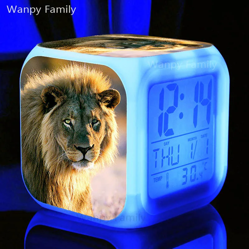 Африканский Лев Король Будильник 7 цветов светящийся светодиодный цифровой будильник для детей подарок на день рождения многофункциональные электронные часы - Цвет: Армейский зеленый