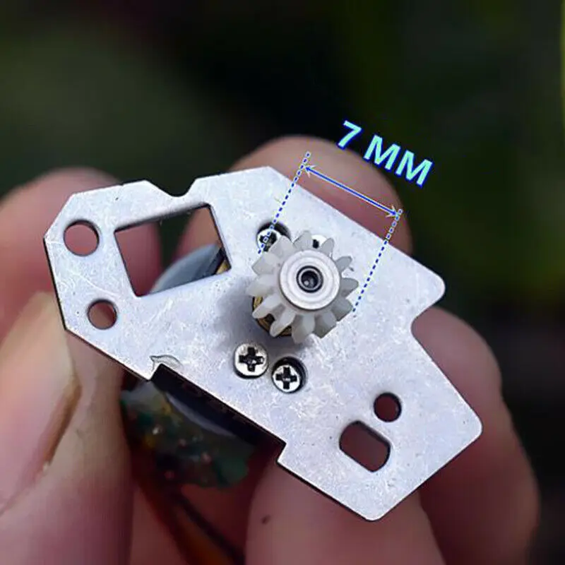 Details about   Micro 15MM DC 5V 2-Phase 4-Wire Gear Stepper Motor Full Metal Gearbox Robot Car 
