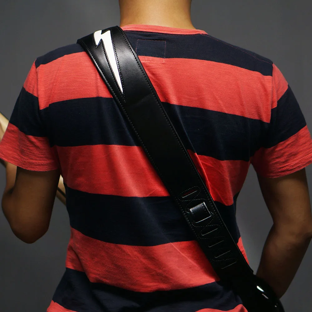 Guitar strap 1