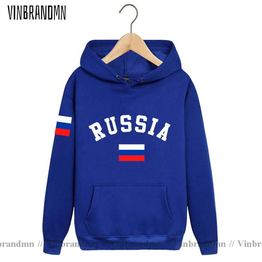 Kop jojalar, bitta yigit (rus pornosi) Kocha pornosida bir qizni tutdi