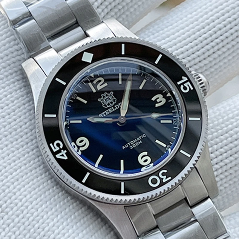 

STEELDIVE Fifty Fathoms Men Diver Watches 316L Steel Ceramic Bezel Sapphire 300M Waterproof NH35 Automatic Mechanical Wristwatch