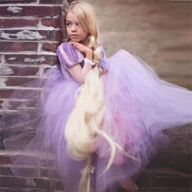 Déguisement Raiponce Disney Store taille 5-6 ans robe princesse violet  tulle fleurs