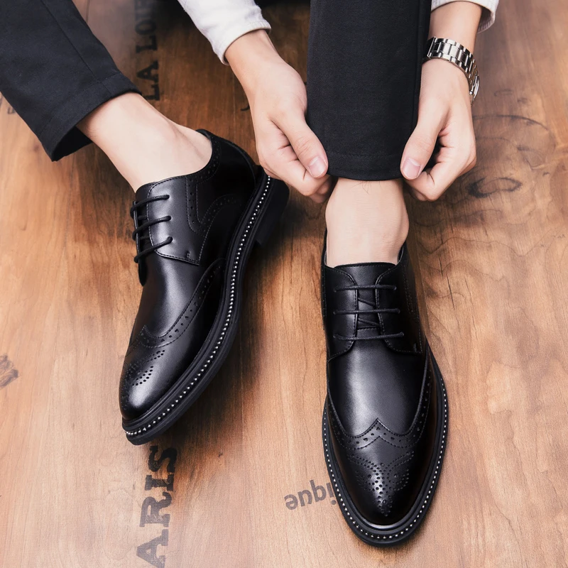 Mens Leather Shoes Genuine Brand Brogue Shoes Men Business Lace-up Formal Oxford Fashion Printed Wedding Dress Platform Footwear