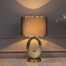 Современный золотой овальной формы настольная лампа Abajurs металл гостиная домашний Декор лампы настольная белая ткань спальня лампа светильник