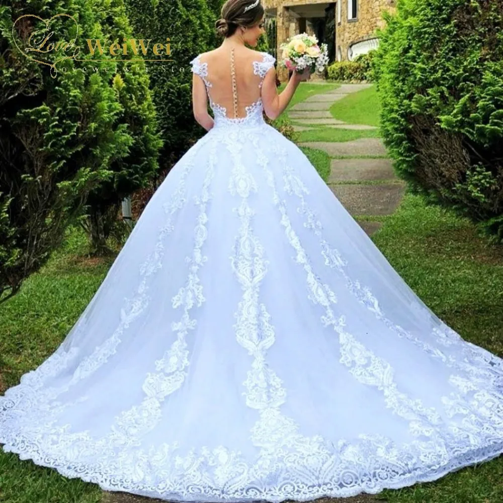 Princess Open Back Wedding Dress Gorgeous V-Neck Button 3D Floral Appliques Suspenders White Bridal Gowns Vestidos De Novia