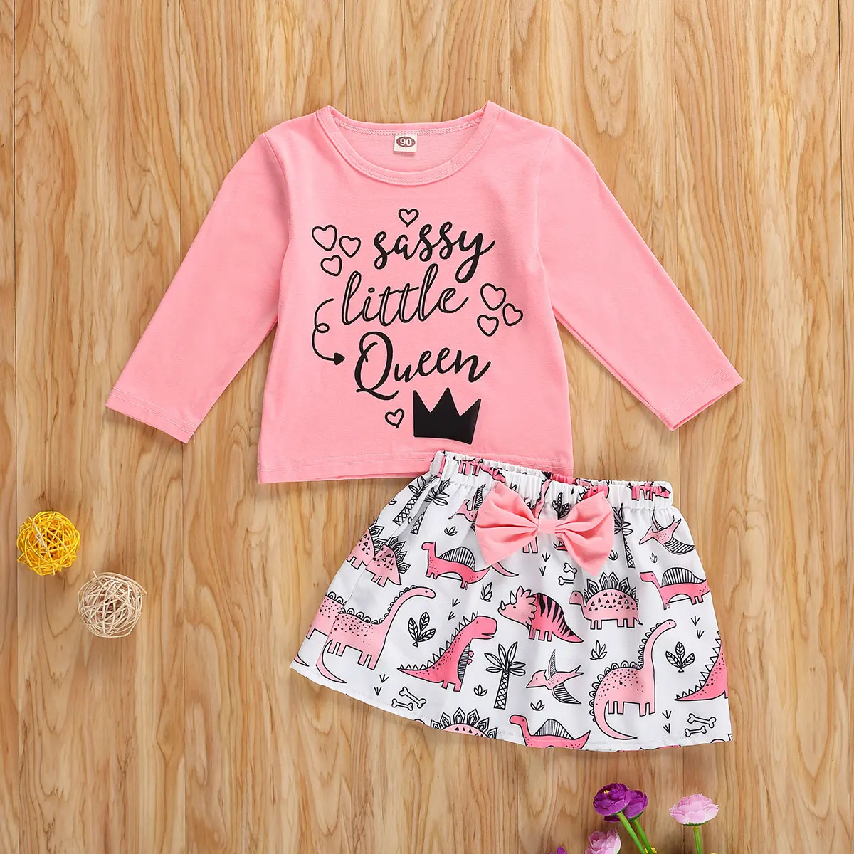 

Toddlerâ€™s Autumn Suits Round-Neck Long-Sleeves Top with Queen Crown Patterns + Short Skirt with Dinosaur Printing Outfit