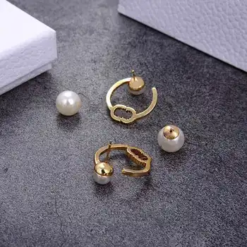 

New Pearl Earrings Round Rhinestone Earrings Popular European and American Styles Commuter Style