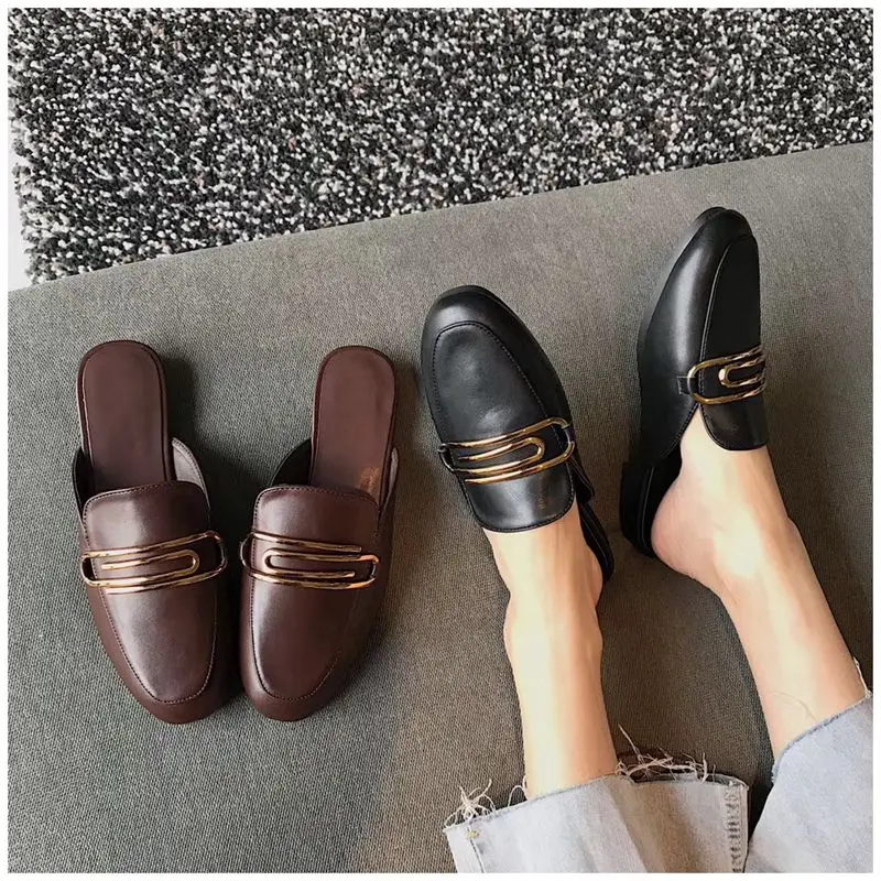 SUOJIALUN/женские шлепанцы; Европейский Известный бренд; шлёпанцы с металлической пряжкой; открытый сандалии с круглым носком на низком каблуке