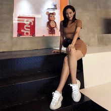 

New Brand Women's Shoes High Quality Lightweight Sneakers Fashion Running White Shoes Breathable Comfortable Men's Shoes