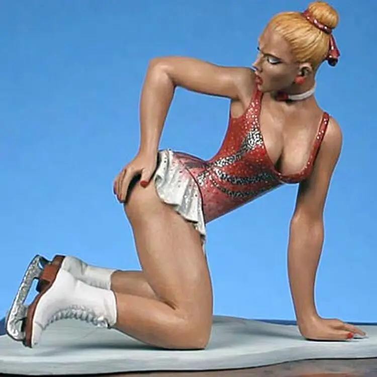 

80mm Resin Figures Model Kit Unassambled Unpainted Skating Girl 626