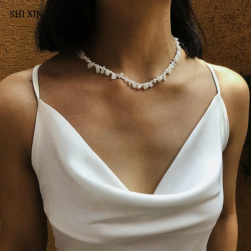 

SHIXIN Elegant White Natural Stone Necklace 2019 Korean Irregular Stone Beads Necklaces for Women Short Choker Necklaces Collar
