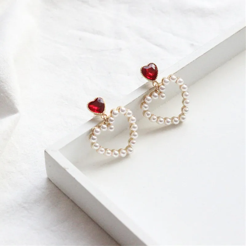Drop Earrings Dangle Earrings Pearl Earrings Pendant Earrings Imitation Pearl Earrings for Women Hollow Heart Pendants Korean Drop Earrings Personality Hanging earrings boucle oreille femme