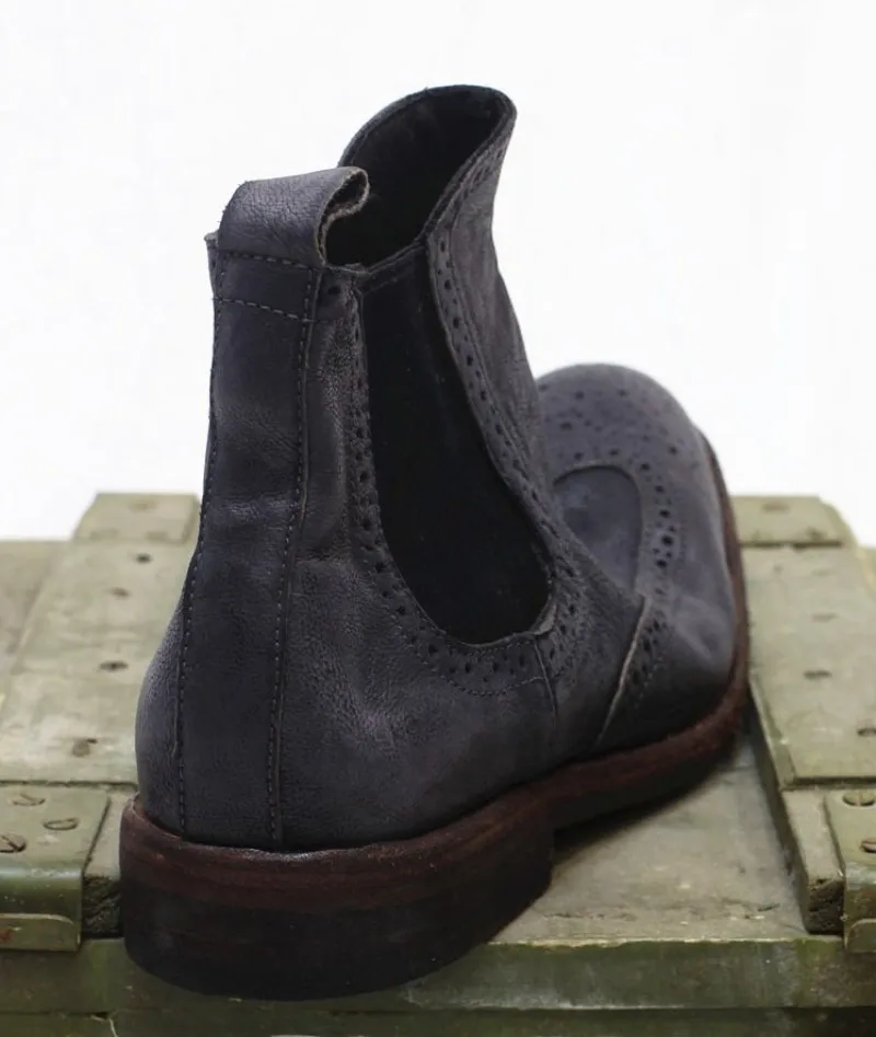 Популярные Брендовые мужские ботинки «Челси» из натуральной кожи с перфорацией в британском стиле; ботинки с круглым носком и высоким берцем без застежки; винтажные ботильоны с перфорацией типа «броги» для мотоциклов