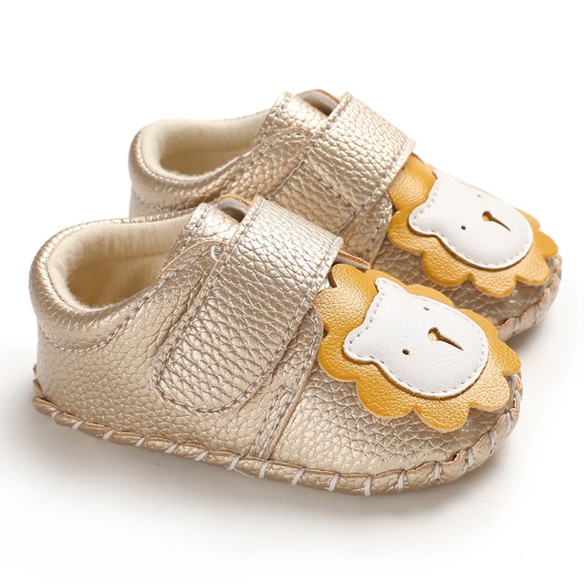 Baby Walking Shoes Golden Baby First Walkers Shoes Gold Princess Shoes Comfortable Soft Soled Non Slip Walking Shoes Pre-Walkers B223 golden