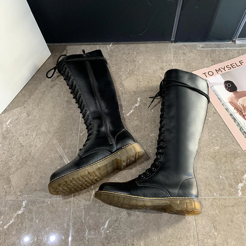 Rimocy/сезон зима; коллекция года; женские черные высокие сапоги; кожаные сапоги до колена с перекрестной шнуровкой для верховой езды; женская крутая ковбойская обувь на платформе в стиле панк