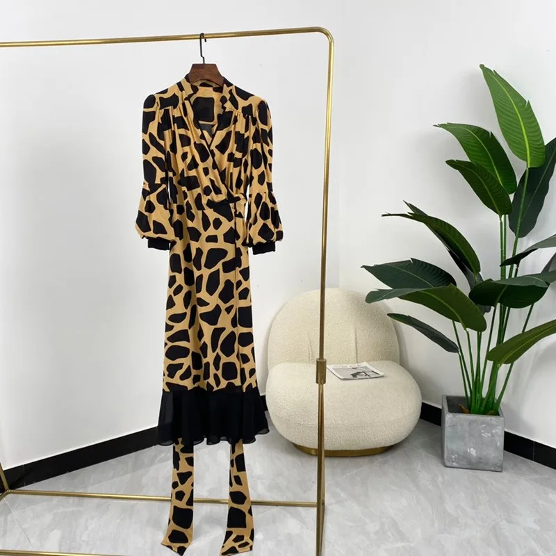 Женское шелковое платье-миди с V-образным вырезом | Женская одежда