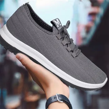

New couple sneakers fashion fly-woven mesh shoes comfortable lightweight wear-resistant casual walking shoes men's laces