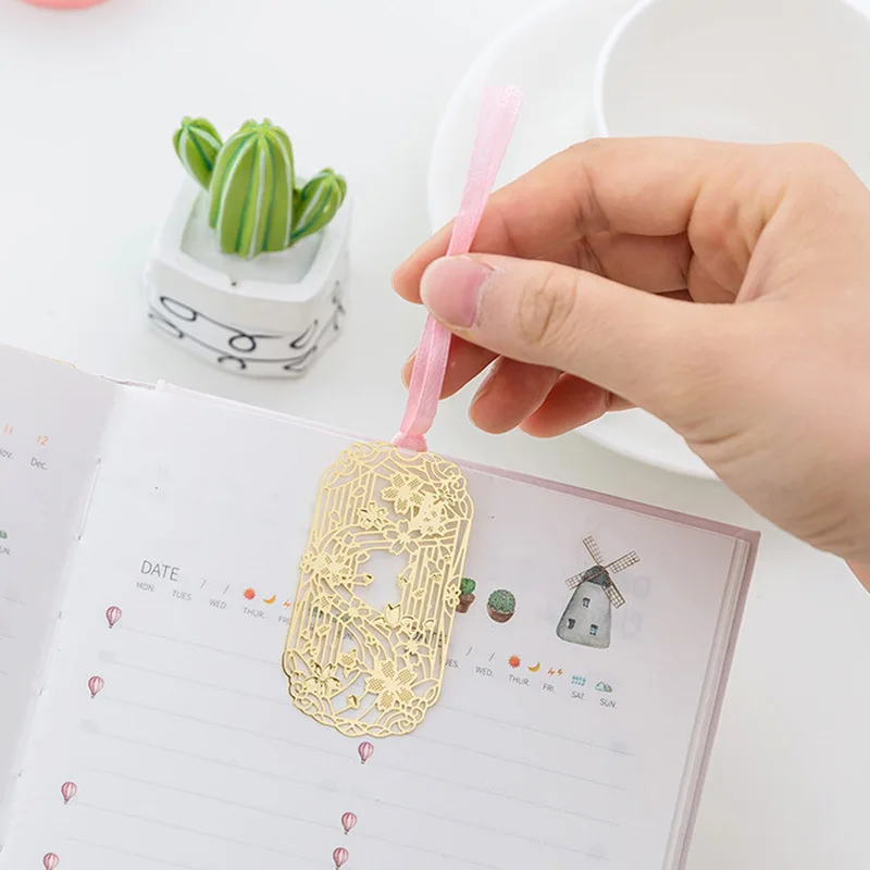 

Creative Golden Metal Bookmark Cherry Blossoms Series Bookmarks For Textbooks Bookmark Books Lovely Student Children Stationery