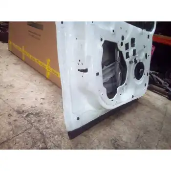 

200610 door Front Left Ford Transit Messenger *