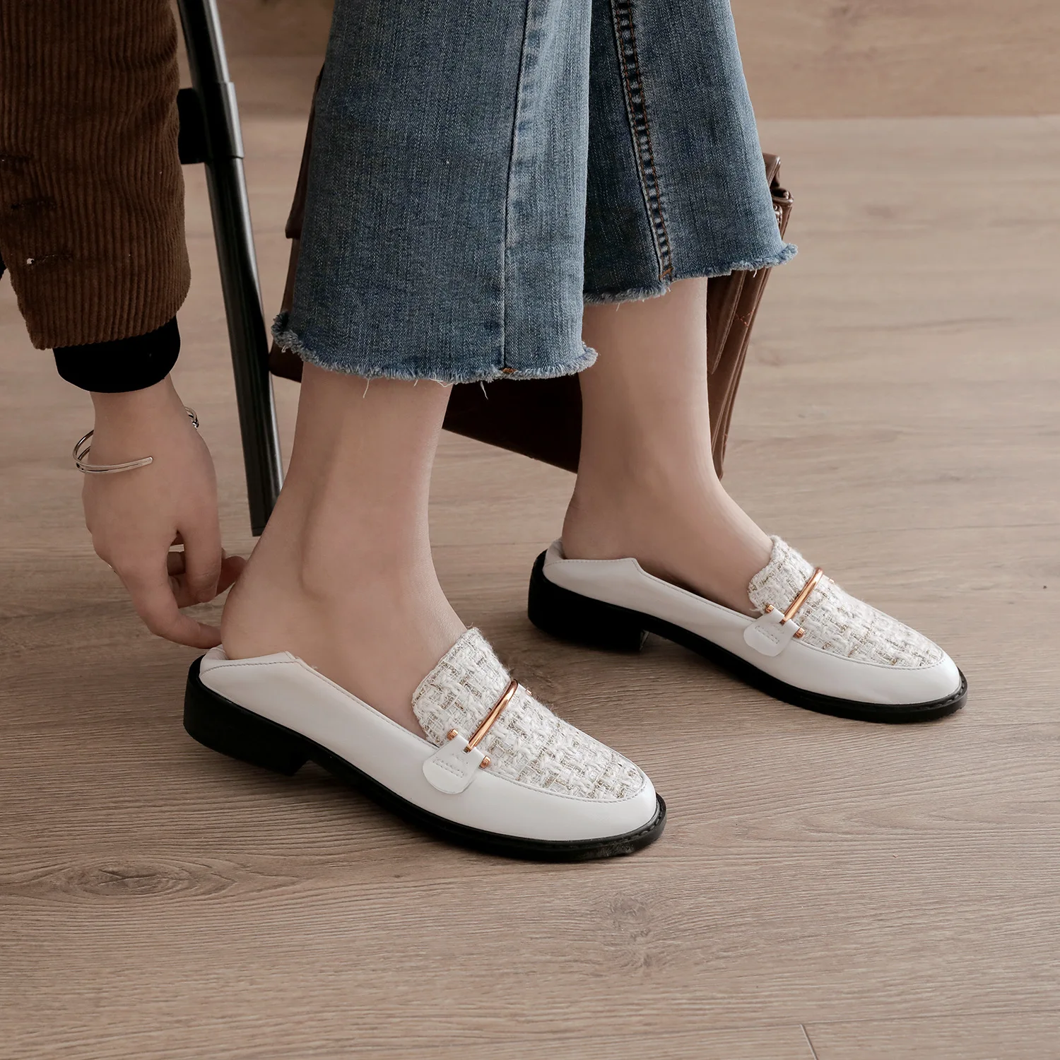 

A Shoes Double Purpose Metal round Low Heel Mom Shoes Big Size WOMEN'S Shoes