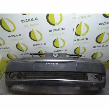 

3368363 Front bumper Renault Espace Iv (jk0) 2.2 Dci Turbodiesel