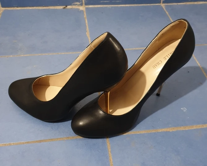 UTB86KdumVfJXKJkSamHq6zLyVXaW