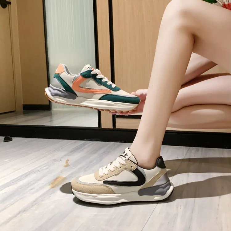 Women's 2021 Spring and Autumn New Casual Flat-bottom Color Matching Light and Trendy Sports Shoes Women Show Small Feet