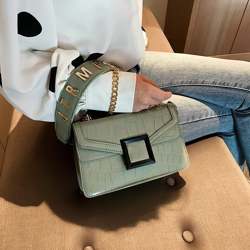 

New Women's Bag Crocodile Pattern High Sense Square Lock Single Shoulder Slung Female Bag Texture Ocean Simple Small Square Bag