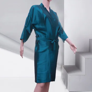 

Hair Salon Cape Static-free Hair Cutting Smock for Hair Styling Coloring Cutting(Green)