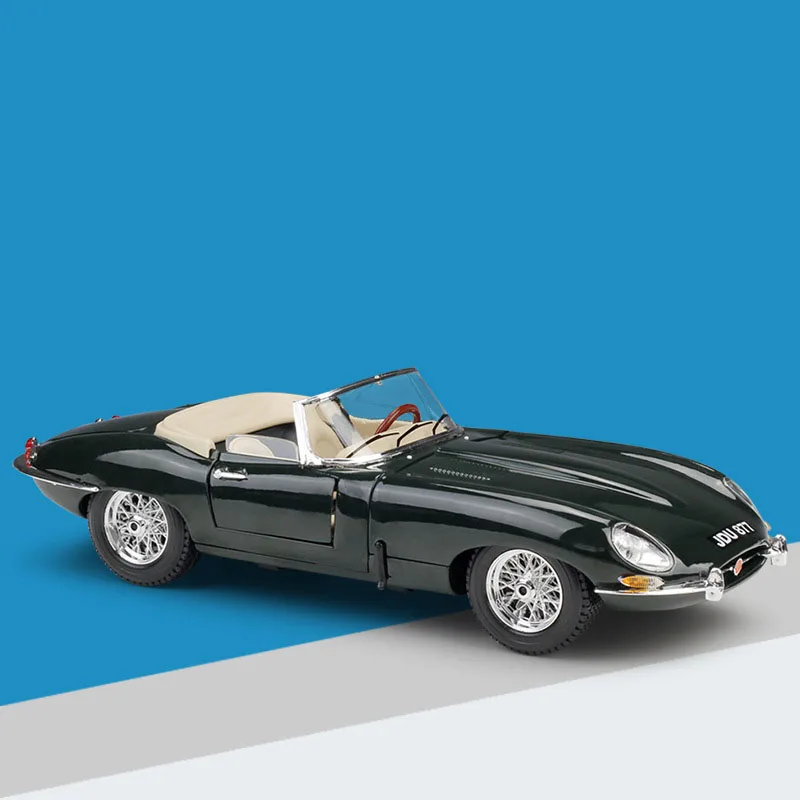 Bburago литая под давлением модель Jaguar E-type Coupe 1:18 из металлического сплава Высокая симуляция автомобилей с базой Игрушки для мальчиков подарки для мальчиков - Цвет: Green with box