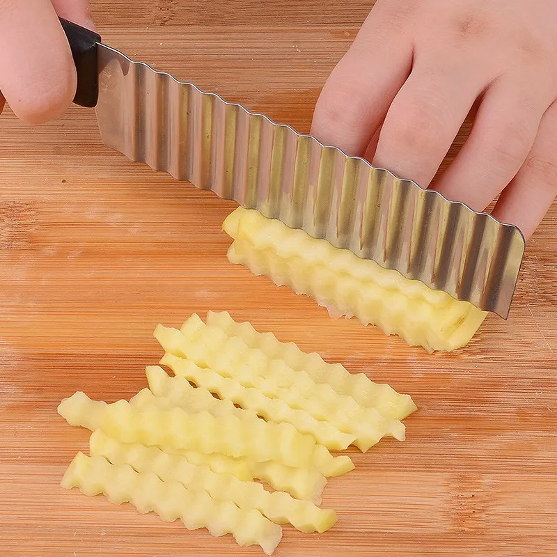 

Potato French Fry Cutter Wave Crinkle Cutter Stainless Steel Serrated Blade Slicing Vegetable Fruit Slicer Kitchen Tool