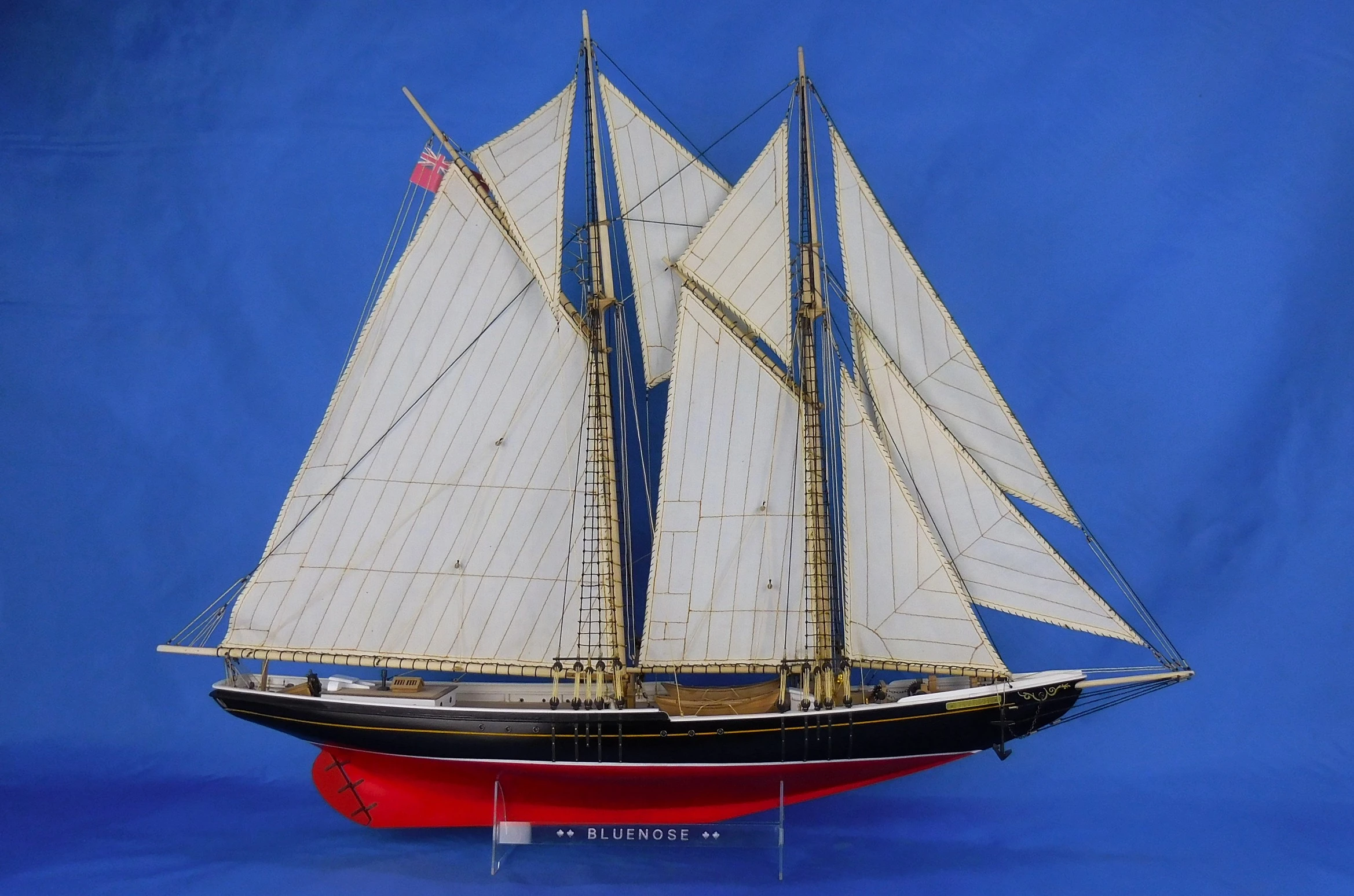 Scale 1/72 Atlantic wooden sail boat model kits Canada BlueNose fishing
